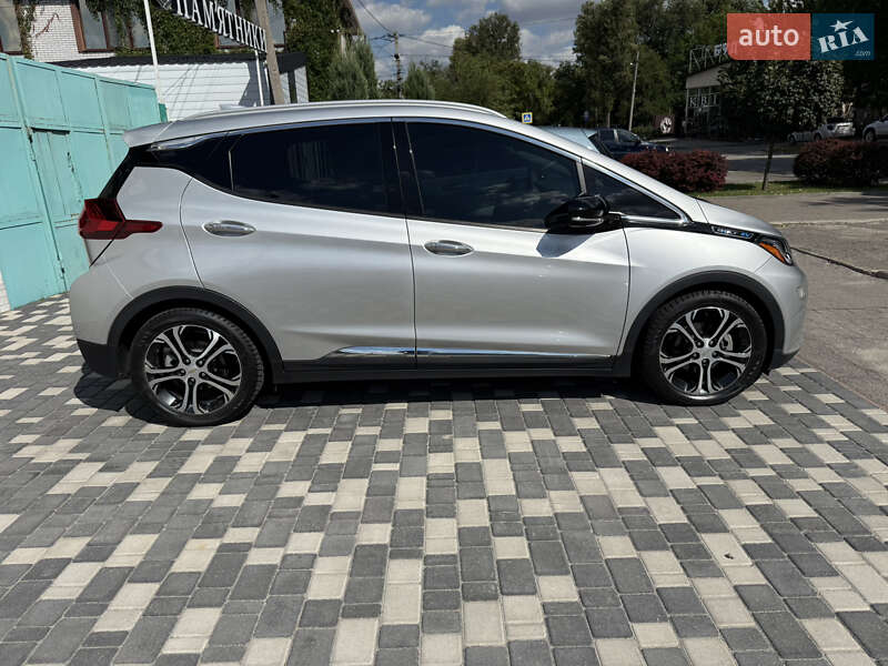 Хетчбек Chevrolet Bolt EV 2017 в Запоріжжі