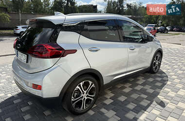 Хэтчбек Chevrolet Bolt EV 2017 в 
