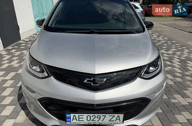 Хэтчбек Chevrolet Bolt EV 2017 в 
