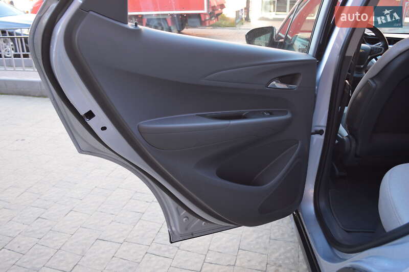 Хэтчбек Chevrolet Bolt EV 2017 в Львове