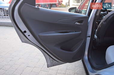 Хэтчбек Chevrolet Bolt EV 2017 в 