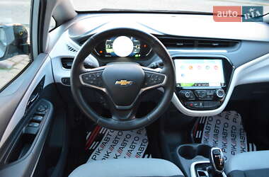Хэтчбек Chevrolet Bolt EV 2017 в 