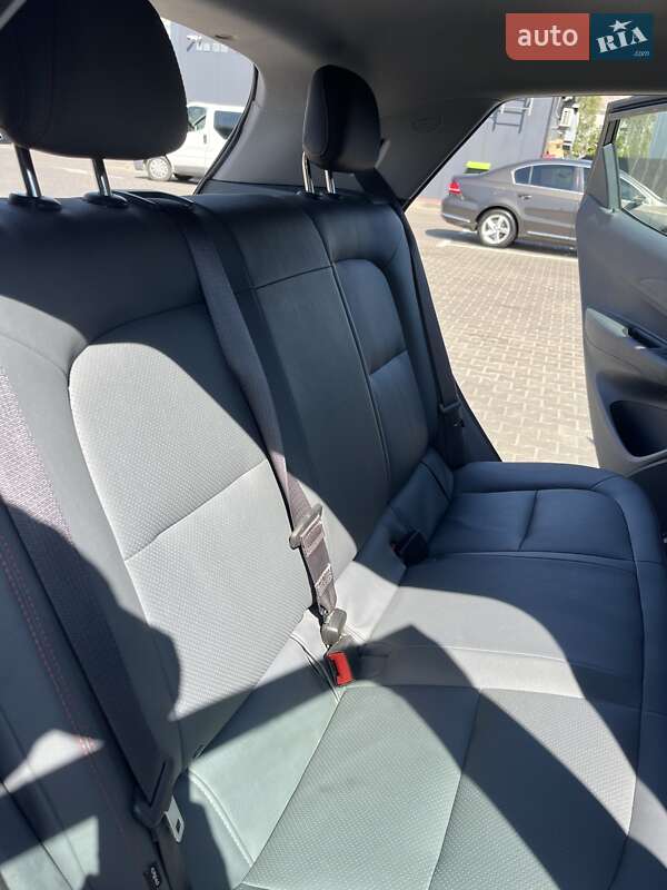 Хэтчбек Chevrolet Bolt EV 2017 в Киеве