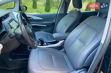 Хэтчбек Chevrolet Bolt EV 2019 в 