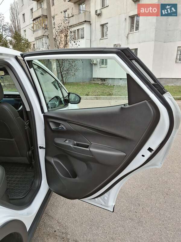 Хэтчбек Chevrolet Bolt EV 2023 в Кропивницком