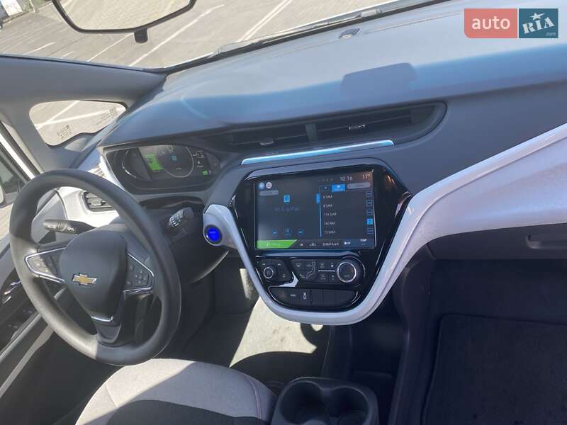 Хэтчбек Chevrolet Bolt EV 2018 в Измаиле фото 7 Хэтчбек Chevrolet Bolt EV 2018 в Измаиле