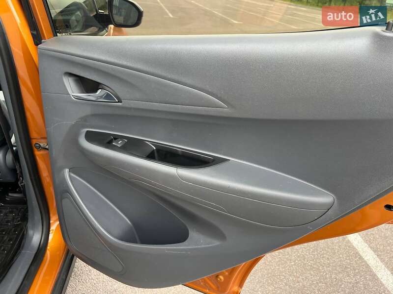 Хетчбек Chevrolet Bolt EV 2017 в Рівному