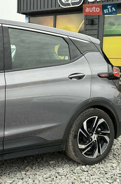 Хэтчбек Chevrolet Bolt EV 2021 в 