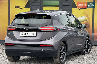Хэтчбек Chevrolet Bolt EV 2021 в 