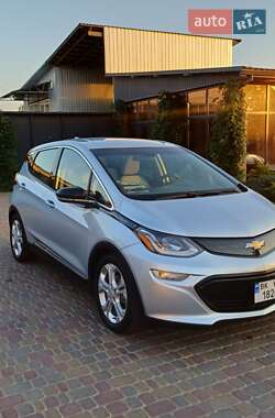 Хэтчбек Chevrolet Bolt EV 2017 в 