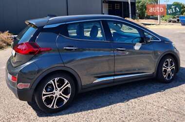 Хэтчбек Chevrolet Bolt EV 2019 в 