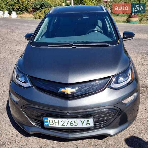 Хэтчбек Chevrolet Bolt EV 2019 в 
