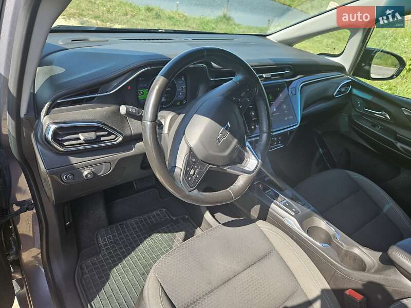 Хэтчбек Chevrolet Bolt EV 2023 в Львове