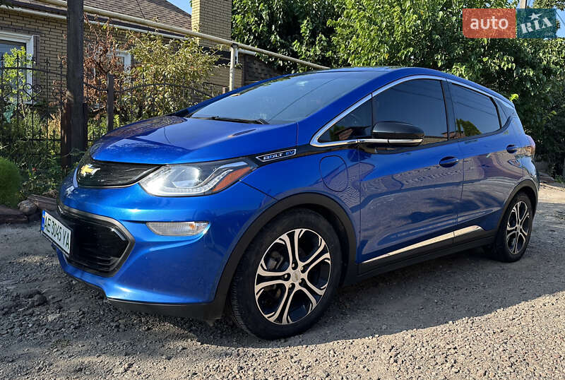 Хетчбек Chevrolet Bolt EV 2020 в 