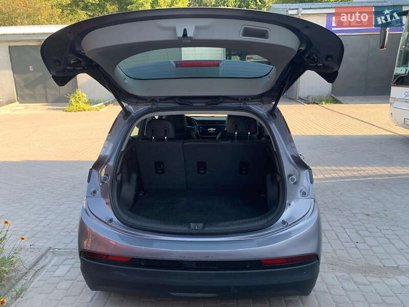 Хэтчбек Chevrolet Bolt EV 2023 в Тернополе фото 13 Хэтчбек Chevrolet Bolt EV 2023 в Тернополе