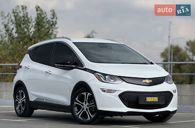 Хэтчбек Chevrolet Bolt EV 2018 в 