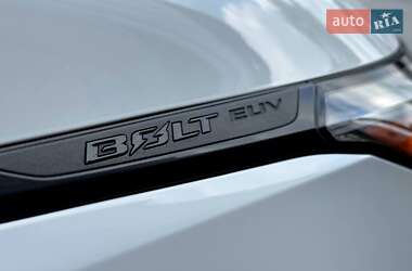 Хетчбек Chevrolet Bolt EV 2021 в 
