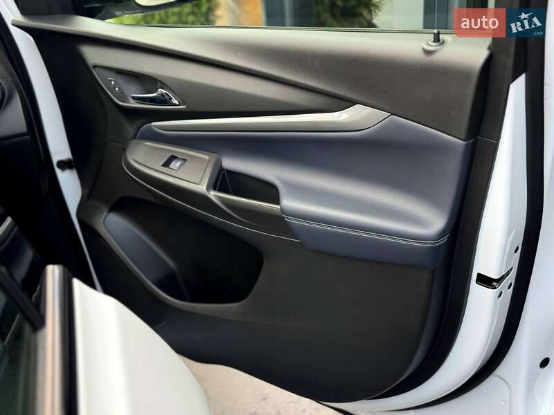 Хэтчбек Chevrolet Bolt EV 2021 в Ровно