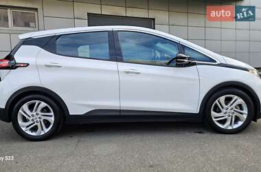 Хэтчбек Chevrolet Bolt EV 2021 в 