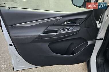 Хэтчбек Chevrolet Bolt EV 2021 в 