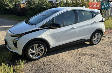 Хэтчбек Chevrolet Bolt EV 2022 в 