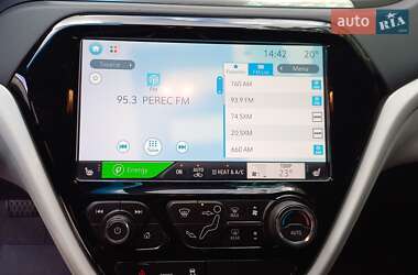 Хэтчбек Chevrolet Bolt EV 2017 в 
