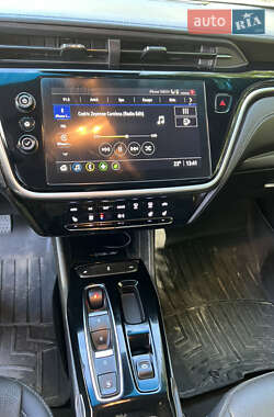 Хэтчбек Chevrolet Bolt EV 2022 в 
