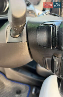Хэтчбек Chevrolet Bolt EV 2021 в 