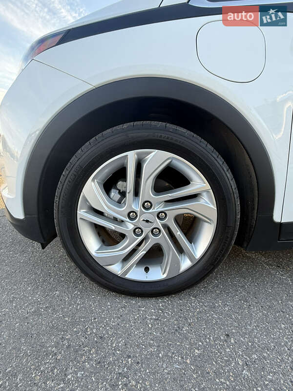 Хетчбек Chevrolet Bolt EV 2023 в Харкові