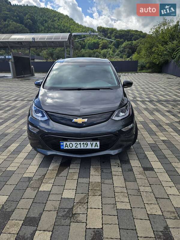 Хэтчбек Chevrolet Bolt EV 2017 в Сваляве