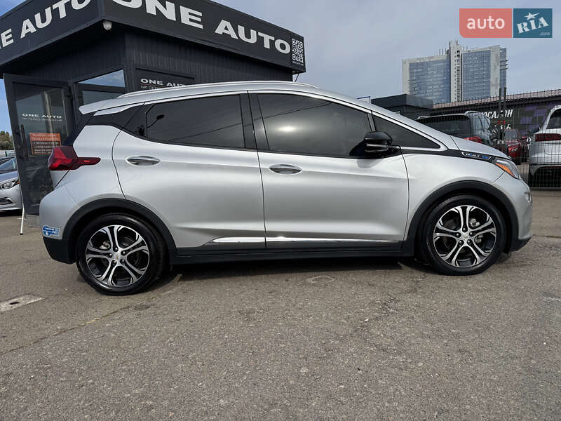 Хетчбек Chevrolet Bolt EV 2021 в Києві фото 6 Хетчбек Chevrolet Bolt EV 2021 в Києві