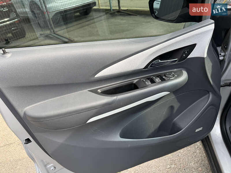 Хетчбек Chevrolet Bolt EV 2021 в Києві фото 19 Хетчбек Chevrolet Bolt EV 2021 в Києві