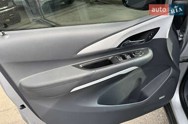 Хэтчбек Chevrolet Bolt EV 2021 в 
