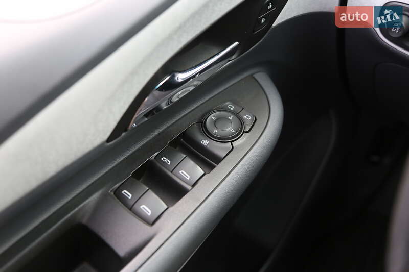 Хетчбек Chevrolet Bolt EV 2020 в Києві фото 24 Хетчбек Chevrolet Bolt EV 2020 в Києві