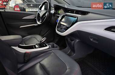 Хэтчбек Chevrolet Bolt EV 2021 в 