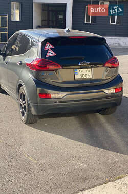 Хэтчбек Chevrolet Bolt EV 2018 в 