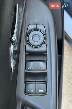 Хэтчбек Chevrolet Bolt EV 2022 в 
