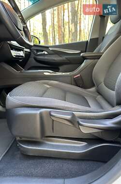 Хэтчбек Chevrolet Bolt EV 2022 в 