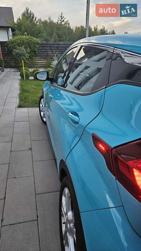 Хетчбек Chevrolet Bolt EV 2020 в Києві фото 3 Хетчбек Chevrolet Bolt EV 2020 в Києві