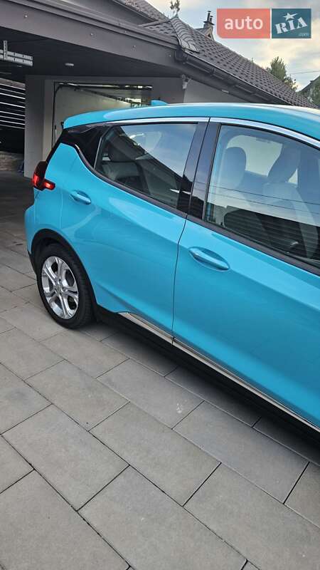 Хетчбек Chevrolet Bolt EV 2020 в Києві фото 7 Хетчбек Chevrolet Bolt EV 2020 в Києві