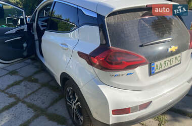 Хэтчбек Chevrolet Bolt EV 2018 в 