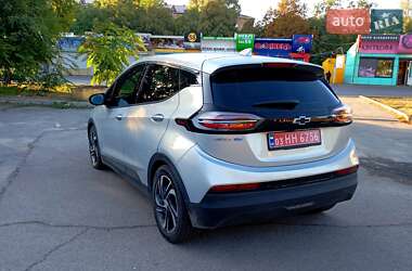 Хэтчбек Chevrolet Bolt EV 2022 в 