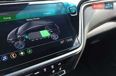 Хэтчбек Chevrolet Bolt EV 2022 в 
