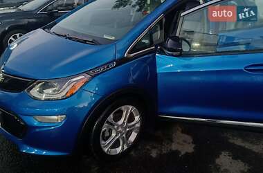 Хэтчбек Chevrolet Bolt EV 2018 в 