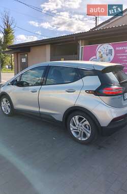 Хэтчбек Chevrolet Bolt EV 2023 в 