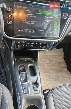 Хэтчбек Chevrolet Bolt EV 2023 в 