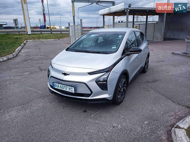 Хэтчбек Chevrolet Bolt EV 2023 в Киеве
