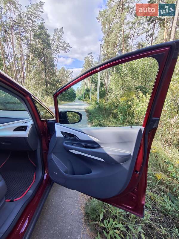 Хетчбек Chevrolet Bolt EV 2017 в Києві