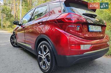 Хэтчбек Chevrolet Bolt EV 2017 в 