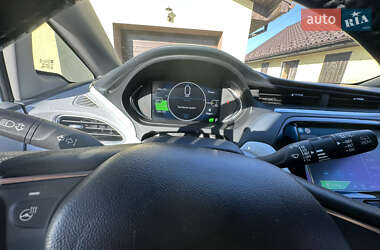 Хэтчбек Chevrolet Bolt EV 2017 в 
